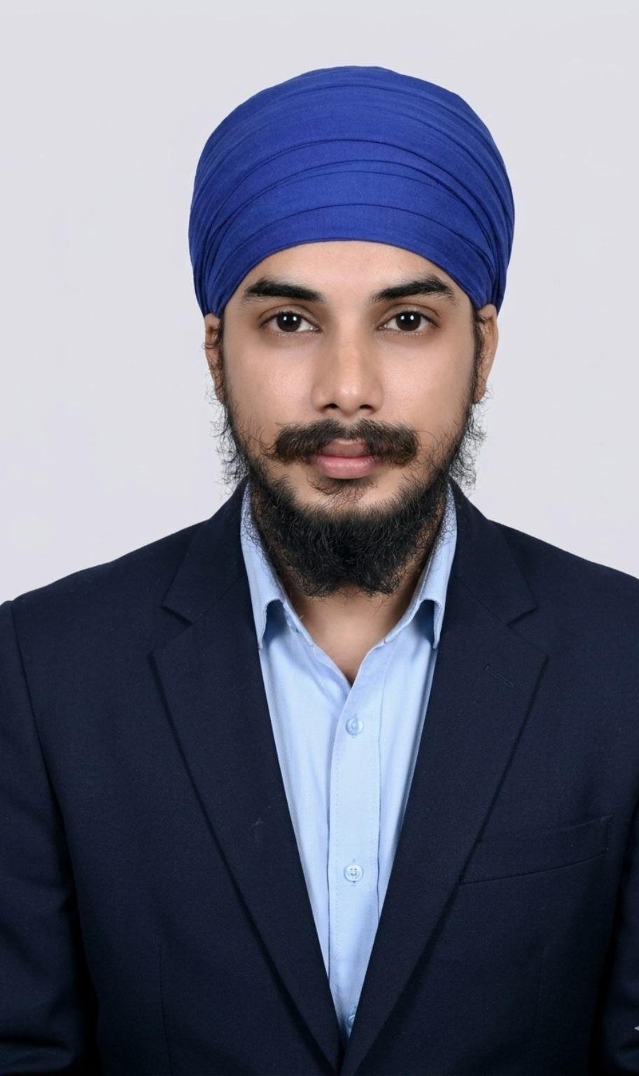 Dushyant Suresh Sakhare - CMD & Founder